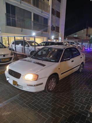 סוזוקי בלנו (2001)