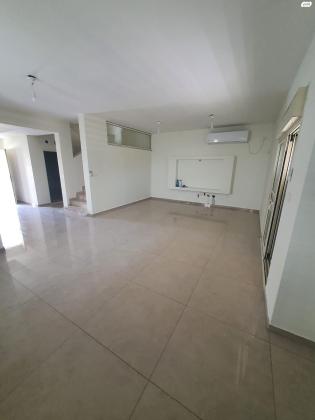 קדימה 18 (גבעת אולגה)