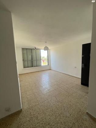 הרב יצחק בן חנן (נאות גנים)