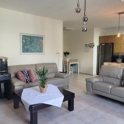 מניה וישראל שוחט 17 (קרית עבודה)