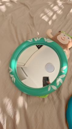 מוכרת עוד צעצועים בזול, הכל