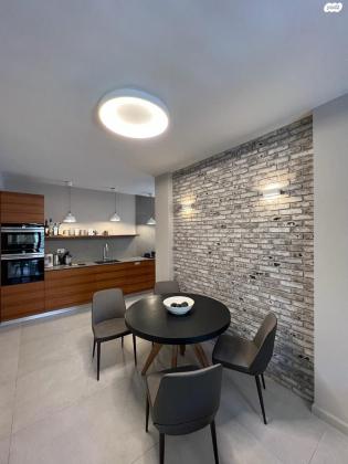 החקלאי 7 (מגדיאל)