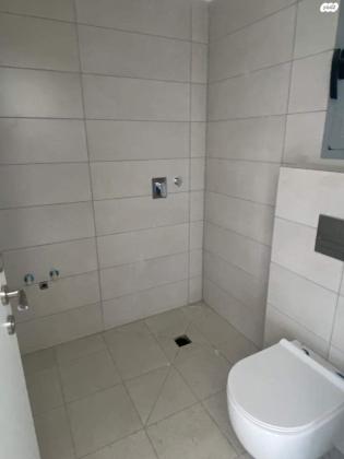 אורי אלמוג (קרית רבין)