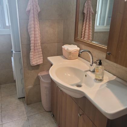 מניה וישראל שוחט 17 (קרית עבודה)