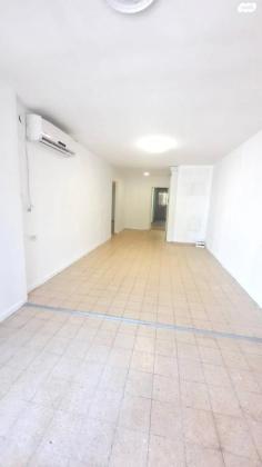 מעפילי אגוז 66 (נוה חן)