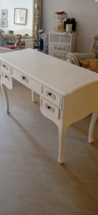 מכתבה וינטג' פרובנס במצב מעולה