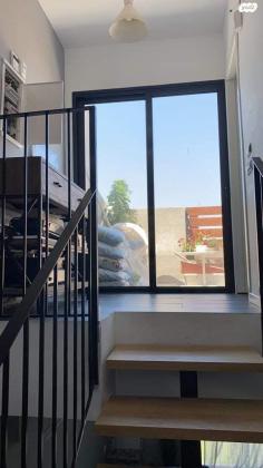 ישורון 17 (שרת)