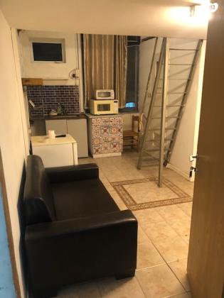 שדרות ירושלים 42 (מרכז יפו מערבית לשדרות ירושלים)