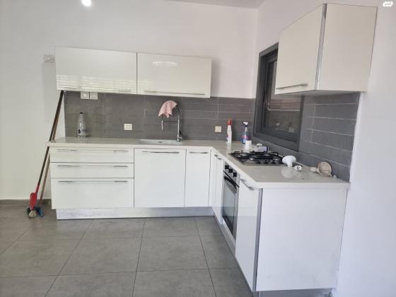 חיים סירני 32 (שיכון חדש)