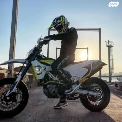 הוסקוורנה SM701 (2019)