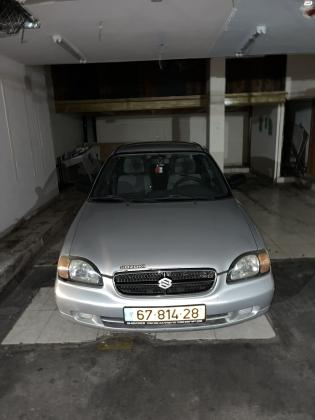 סוזוקי בלנו (2000)