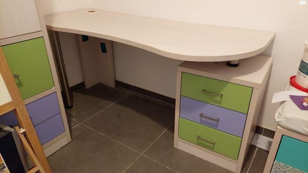 חדר ילדים / נוער נרכש