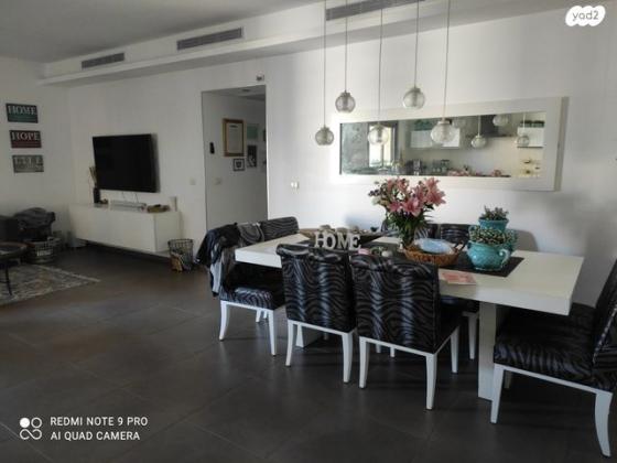 צבי תדמור (שדרת המגדלים ח-501)