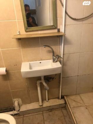 שדרות ירושלים 42 (מרכז יפו מערבית לשדרות ירושלים)