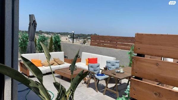 ישורון 17 (שרת)