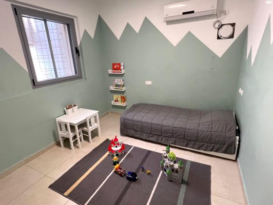 דקל הדום 11 (ניסן)