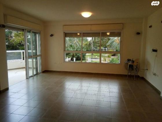 רודנסקי 8 (רמת אביב החדשה)