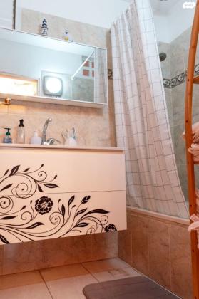 שדרות ששת הימים 4 (ניר אביב)