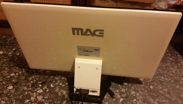 רזולוציה: 1920X1080 LED FULL HDמסך: "23