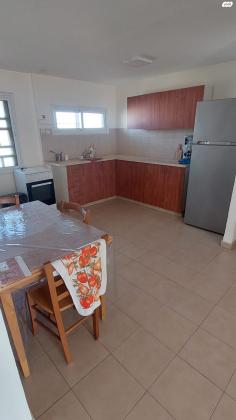 אברהם אבינו 16 (שכונה ד)