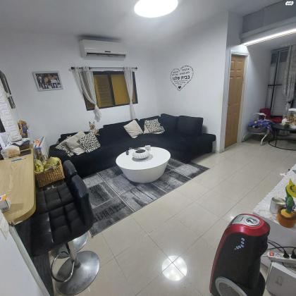 קיבוץ גלויות (עמידר;ניצנה)