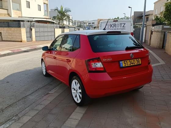 סקודה פאביה (2016)