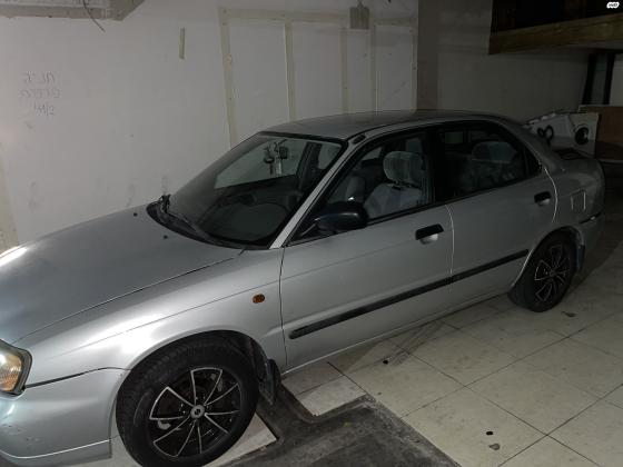 סוזוקי בלנו (2000)