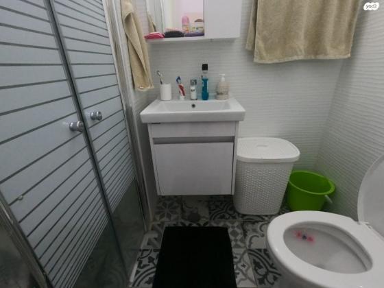 יצחק מוגזח 13 (מילצ'ן;שעריים)