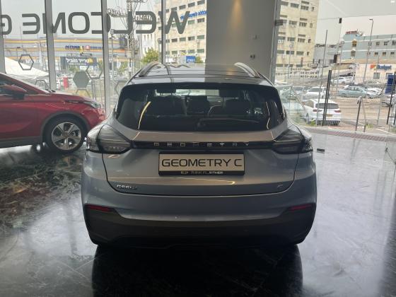 ג'ילי - Geely Geometry C (2022)