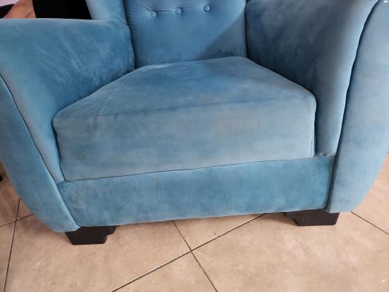 כורסא מקסימה כולל הדום בצבע טורקיז