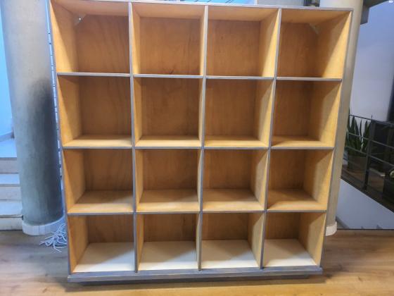 ארון כוורת לילדים עשוי מעץ ליבנה מלא