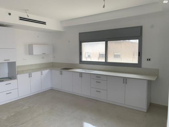 הרב קוק 72 (מוצקין הותיקה)