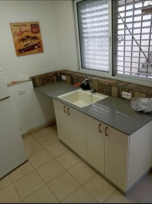 חנה סנש 23 (מוצקין הותיקה)