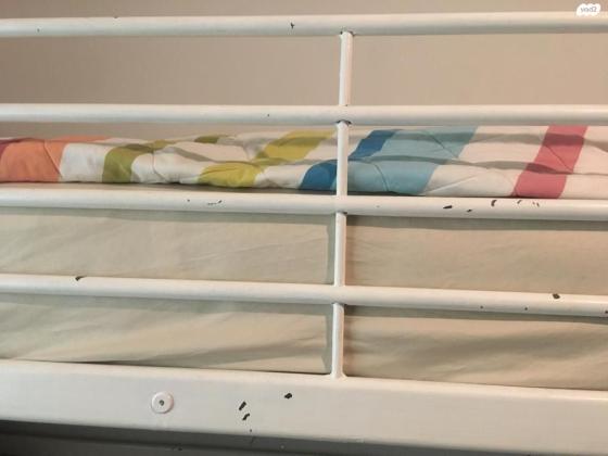 מיטת גלריה ליחיד/לנוער, משומשת במצב