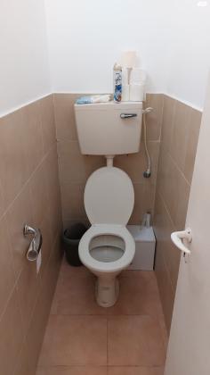 אברהם אבינו 16 (שכונה ד)