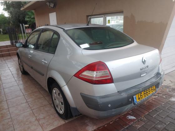 רנו מגאן דור 2 (2004-2010) (2008)