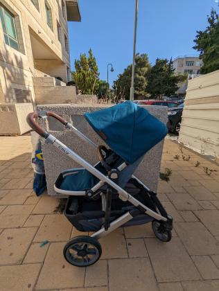 עגלת אפה בייבי קרוז במצב מצויין