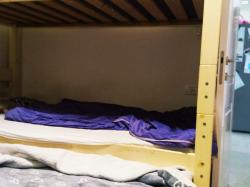מיטת קומותיים נפתחת ל 3 מיטות