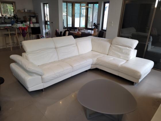 ספת עור פינתית איטלקית לבנה,