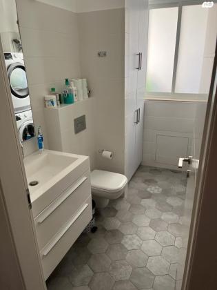 שדרות לוי אשכול 88 (רמת אביב החדשה)