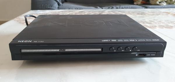 dvd לביית של חברת neon