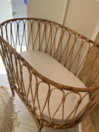 עריסה קש קלוע כחדשה!!