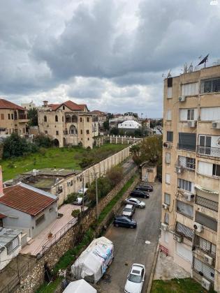 אלברט קיוסו 3 (מרכז יפו מערבית לשדרות ירושלים)