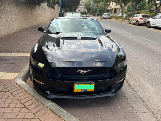 פורד מוסטנג (2015)