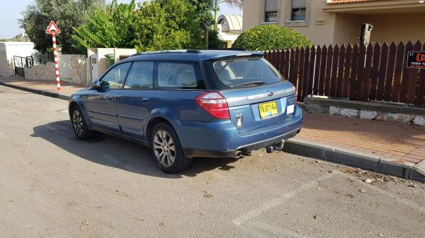 סובארו אאוטבק (2007)