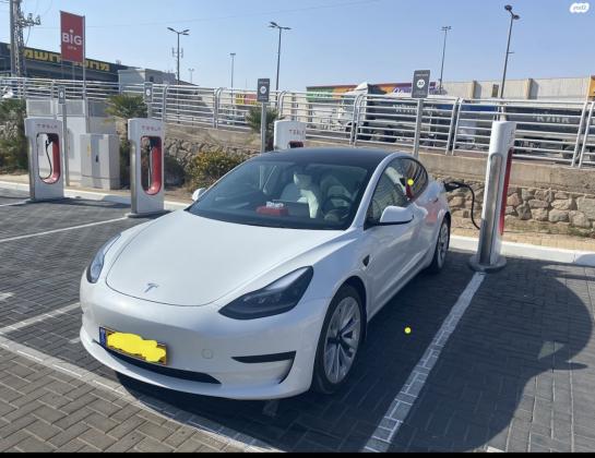טסלה מודל 3 (2021)