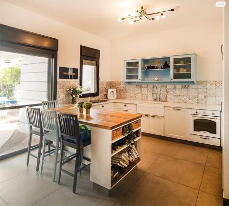 שדרות בן גוריון 17 (פסגות אפק)