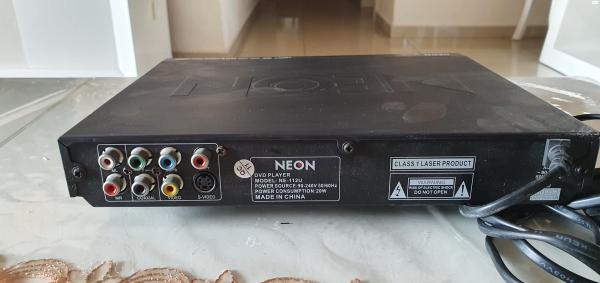 dvd לביית של חברת neon