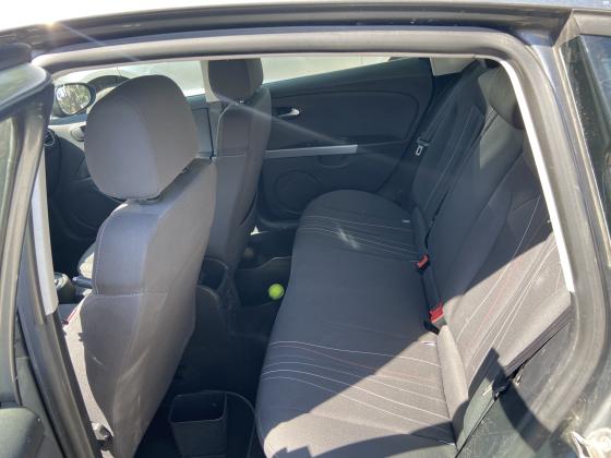 סיאט לאון (2013)