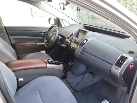 טויוטה פריוס (2008)